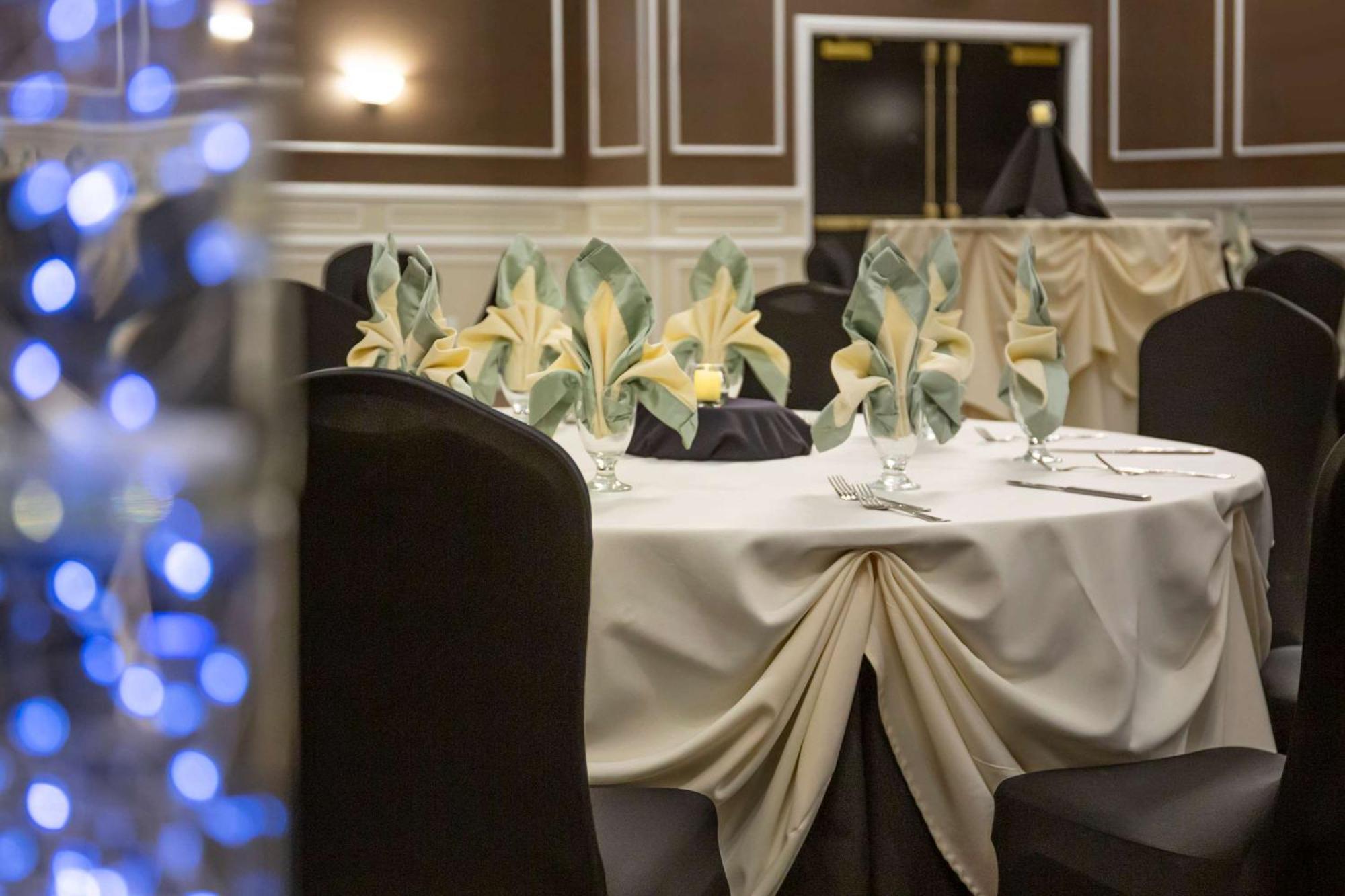 Radisson Hotel Southfield-Detroit מראה חיצוני תמונה